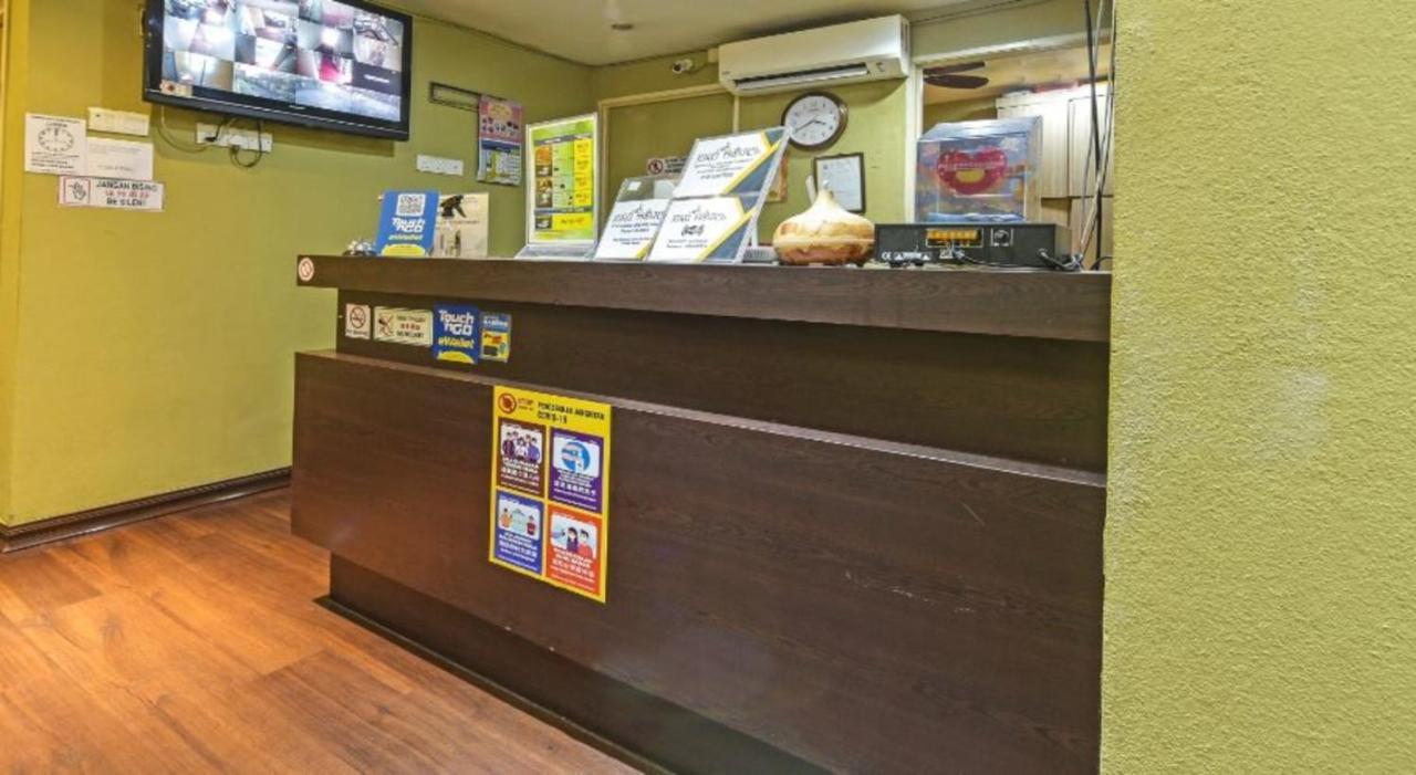 Juru Hotel Букит-Мертаджам Экстерьер фото