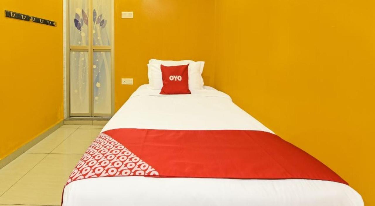 Juru Hotel Букит-Мертаджам Экстерьер фото
