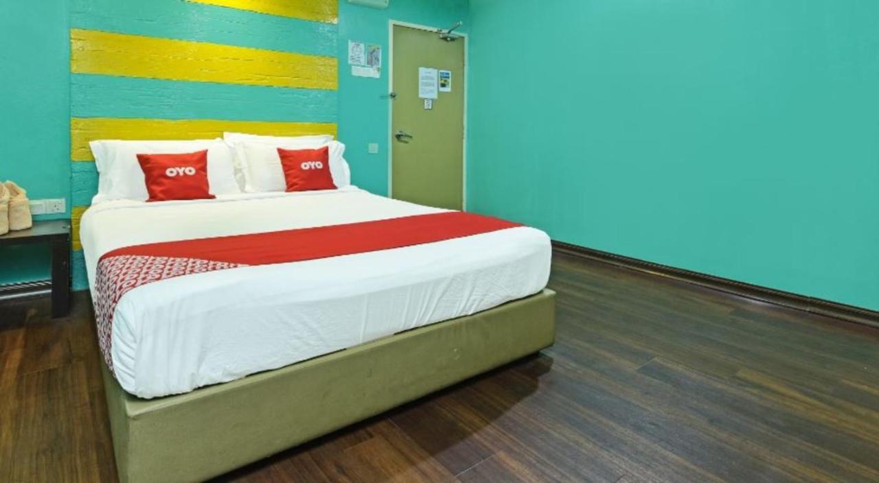 Juru Hotel Букит-Мертаджам Экстерьер фото