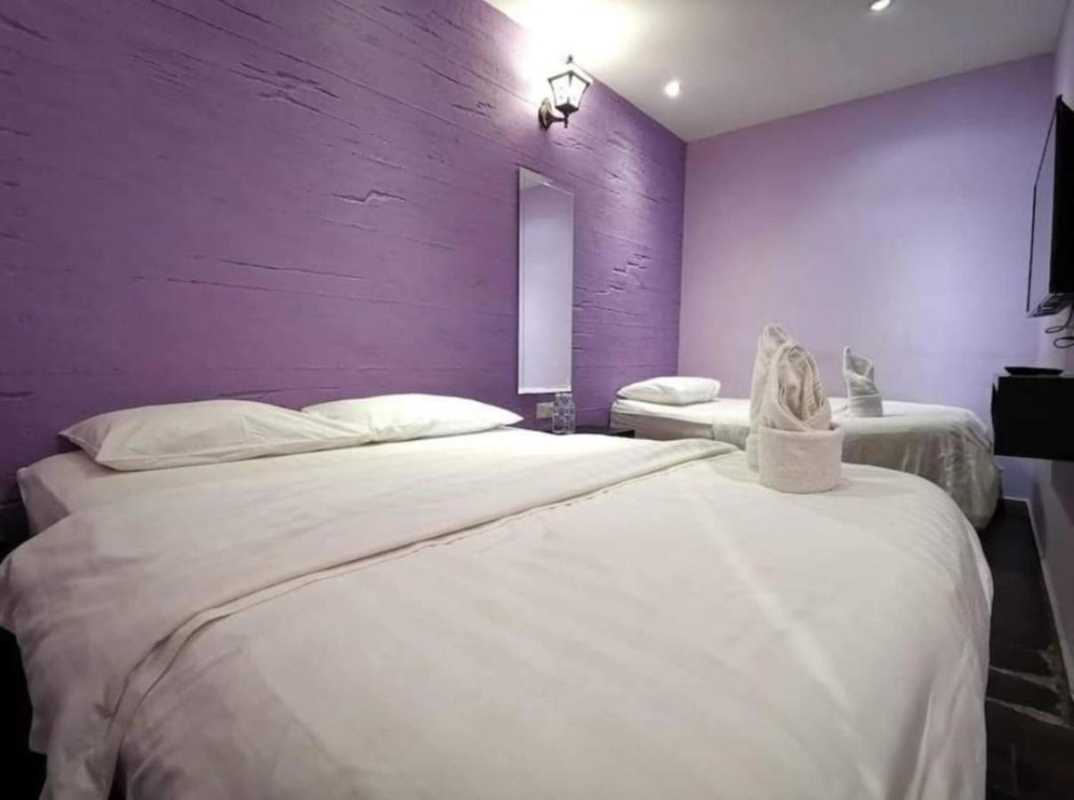 Juru Hotel Букит-Мертаджам Экстерьер фото