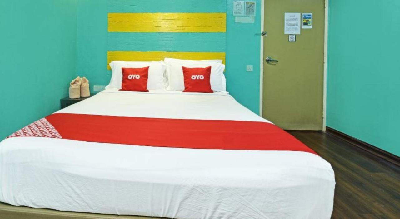 Juru Hotel Букит-Мертаджам Экстерьер фото